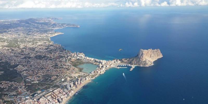Alicante paragliding with Doyouwanna